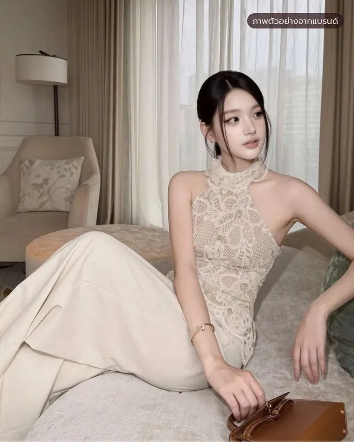 เซ็ตเสื้อคล้องคอลูกไม้ครีม + กางเกงขากว้าง รหัส LWT05 รูปที่ 2